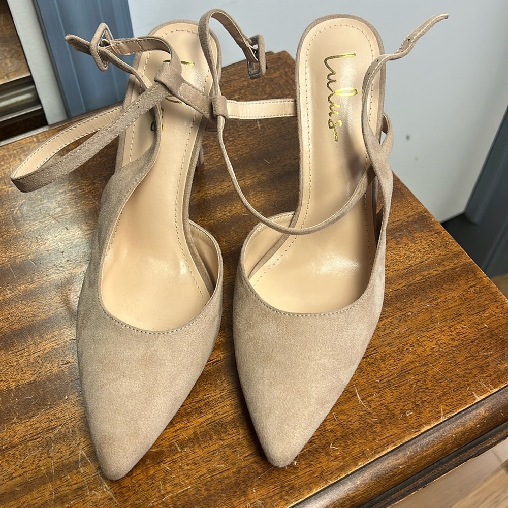 Lulu’s Heels nude ankle strap suede bridesmaid pointy heels